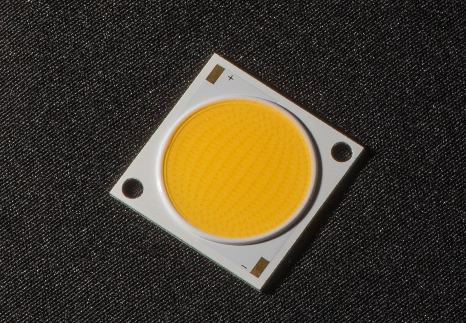 High CRI Ra 95-97 100W 200W 300W 28mm COB LED Ultra Bright Daylight White 5600K for DIY Flashlight Home Cinema Projector