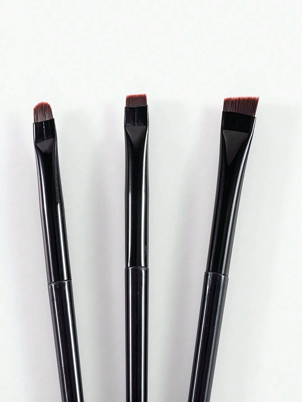 3pcs Makeup Brush Set, Including Angled Eyeliner Brush, Eyebrow Brush, And Ultra-Fine Eyeshadow Brush, Makeup Brush Set, Makeup Brush Kit, Makeup Brush Set, Full Makeup Brushes, Makeup Brush Set, Complete Makeup Tools, Makeup