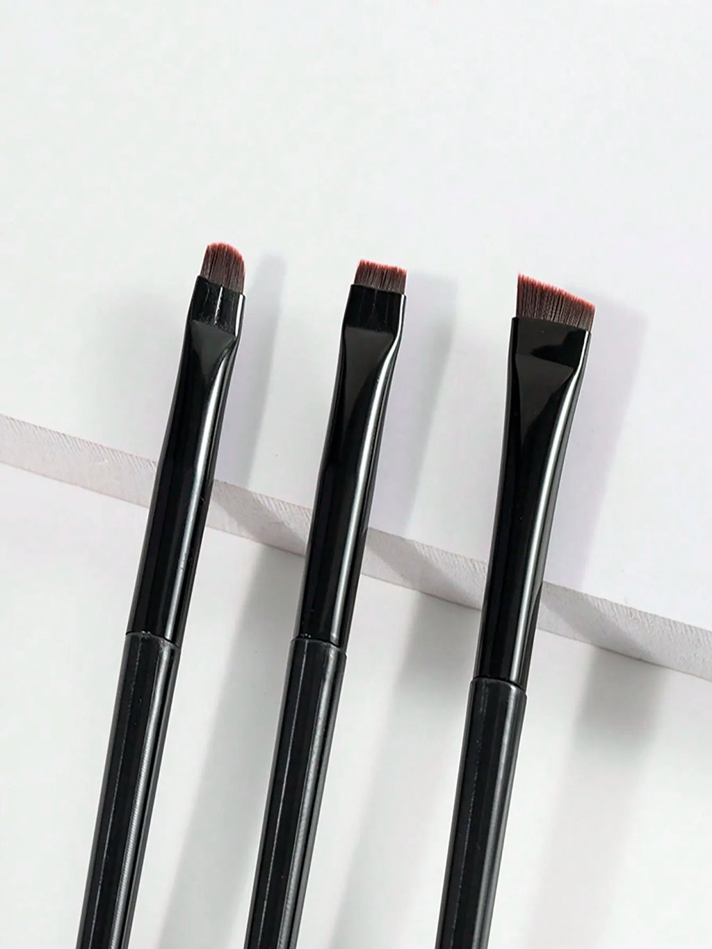 3pcs Makeup Brush Set, Including Angled Eyeliner Brush, Eyebrow Brush, And Ultra-Fine Eyeshadow Brush, Makeup Brush Set, Makeup Brush Kit, Makeup Brush Set, Full Makeup Brushes, Makeup Brush Set, Complete Makeup Tools, Makeup