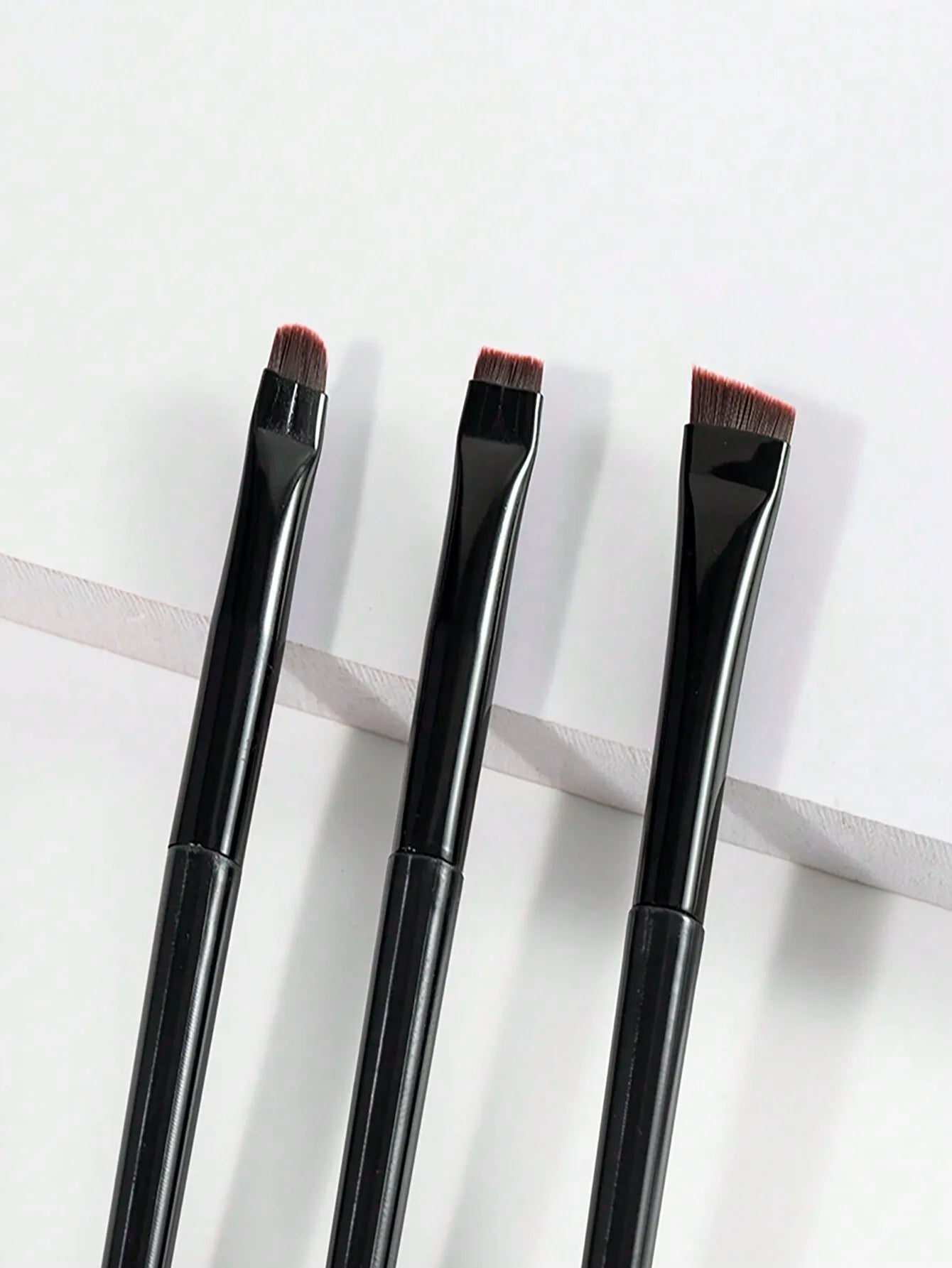 3pcs Makeup Brush Set, Including Angled Eyeliner Brush, Eyebrow Brush, And Ultra-Fine Eyeshadow Brush, Makeup Brush Set, Makeup Brush Kit, Makeup Brush Set, Full Makeup Brushes, Makeup Brush Set, Complete Makeup Tools, Makeup