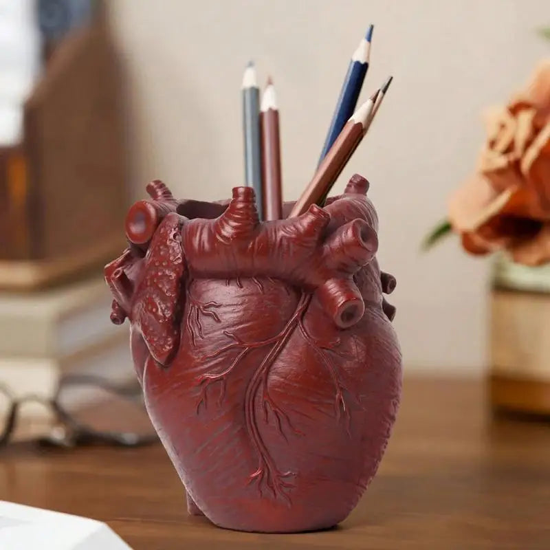 Desktop Organizer Containers Pencil Card Holder With Heart Design Multipurpose Resin Makeup Brush Desk Organizer Art Supply