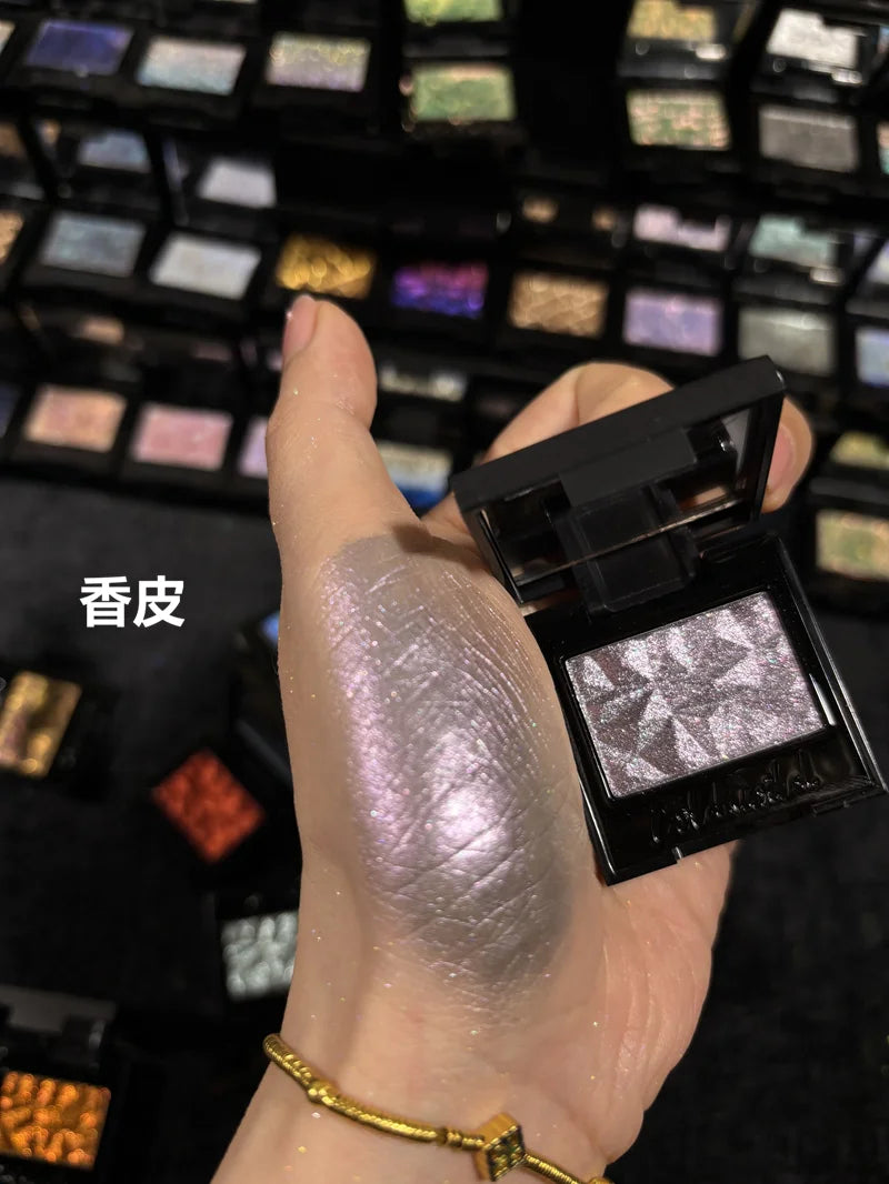 Coldnwild Monochrome Gradual Eye Shadow Chameleon Glitter Highly Pigmented Blue Purple High Concentration Optical Eye Makeup