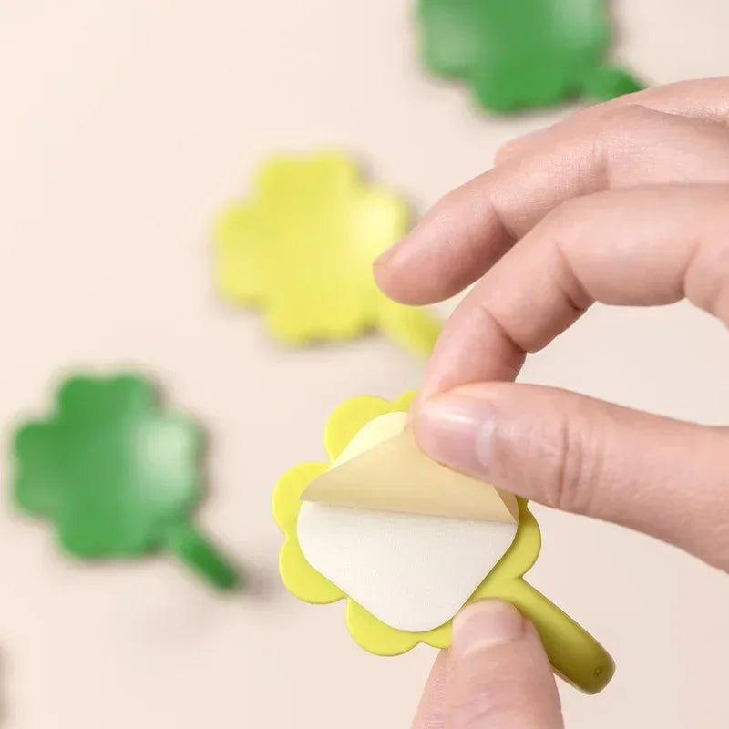 4pcsSet Four-leaf Clover Self-adhesive Hook Punch-free Wall Storage Hook for Study Dormitory Storage Supplies Student Stationery